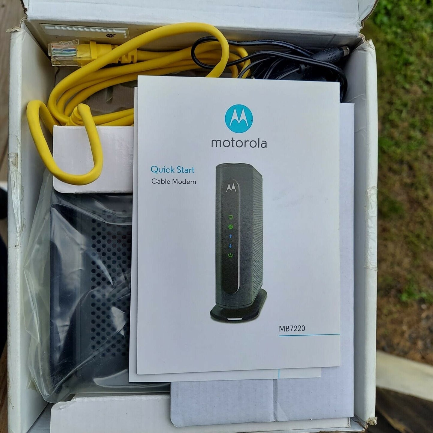 Motorola MB742010 686mbps DOCSIS 3.0 Cable Modem