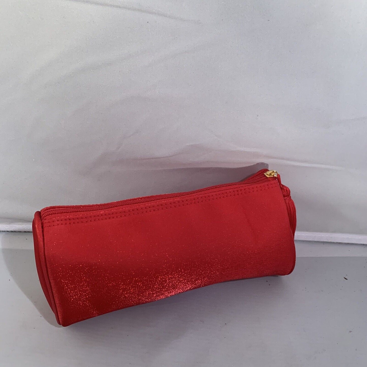 Elizabeth Arden Red Hot classic Make Up Bag