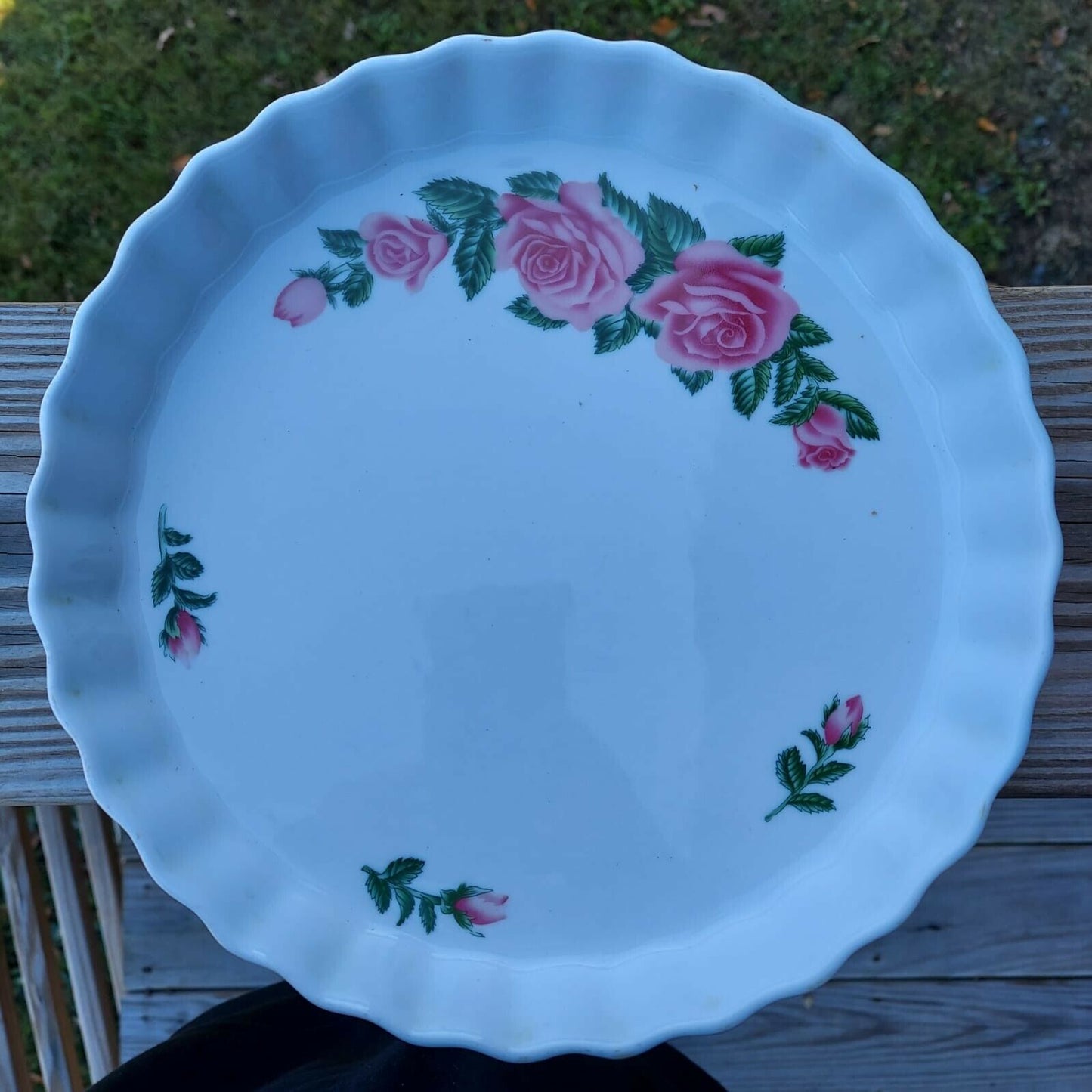 CHRISTINE HOLM PINK ROSE PATTERN PIE AND QUICHE DISH