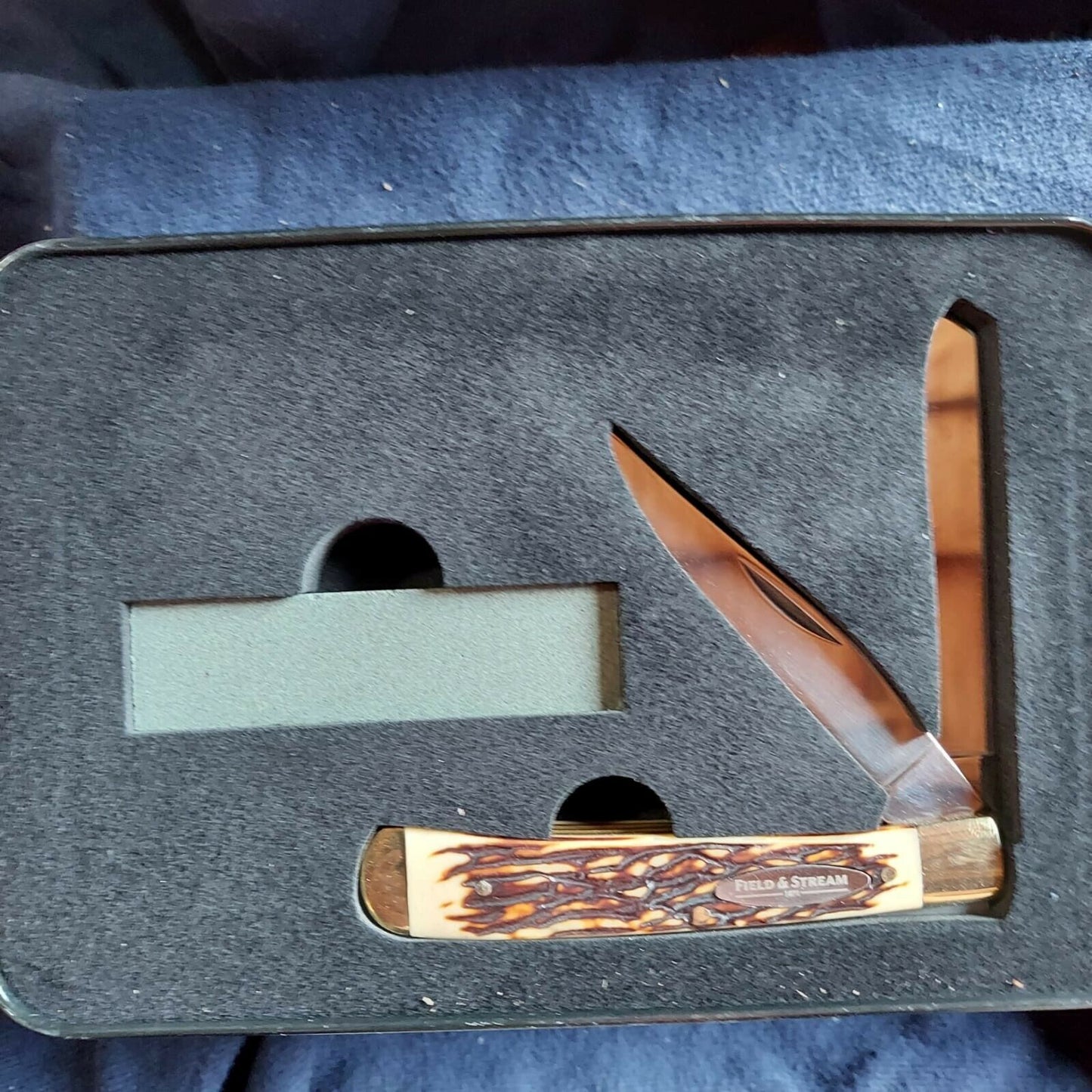 Feild And Stream Knife Set New In Box