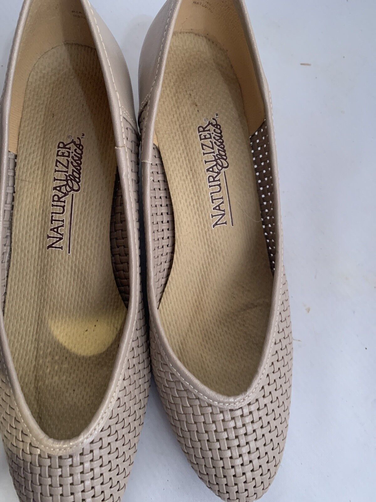 Naturalizer Classics Beige Shoes 8.5