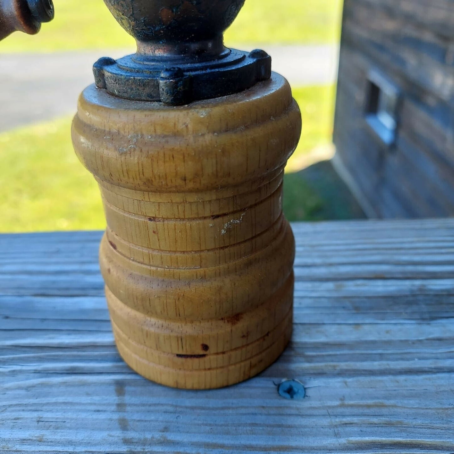 Cedar Wood Pepper Grinder