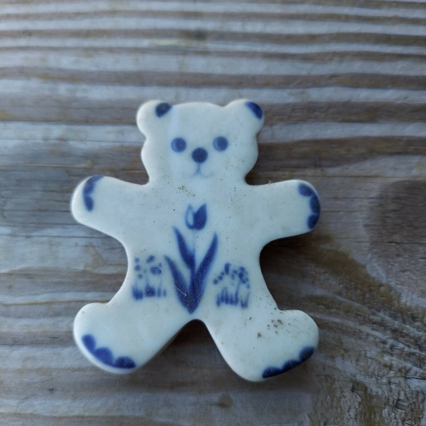 Russ & Berrie Co. Teddy Bear #5825 Ceramic Blue & White Magnet Retired Rare!