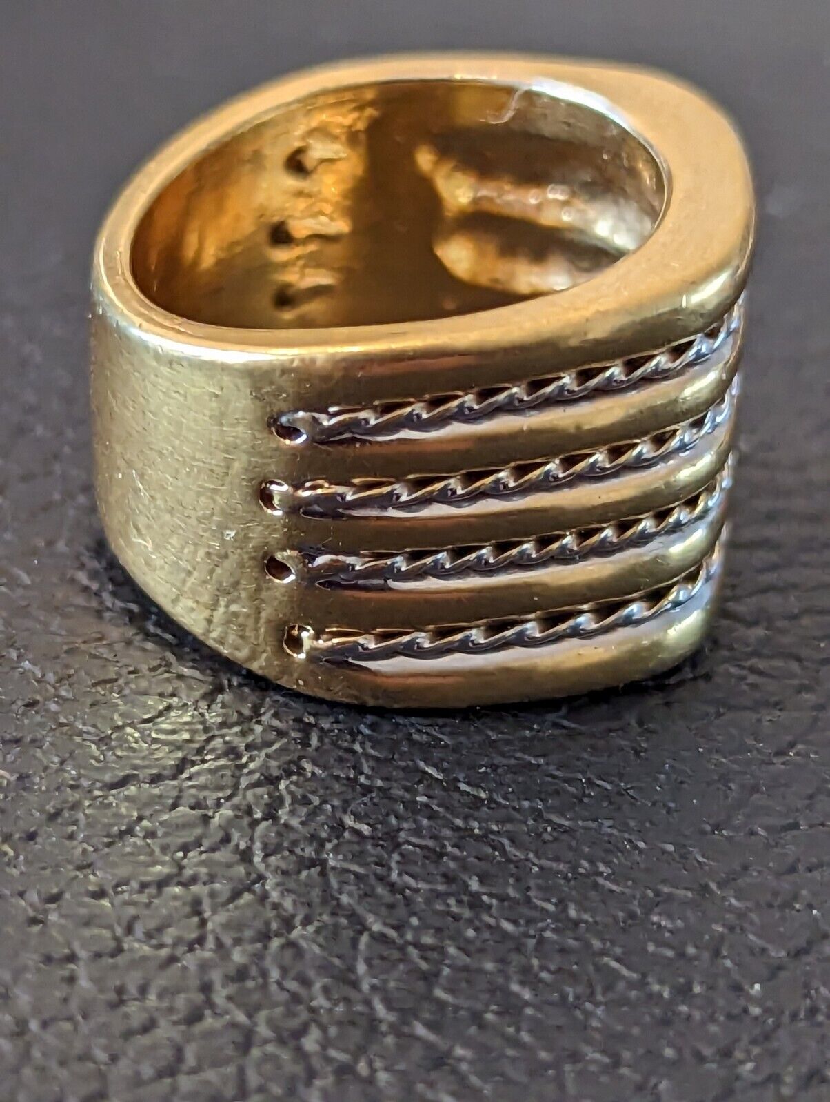 Stamped 925 Wide Band Waves Ring Size 7  0.51 oz tw