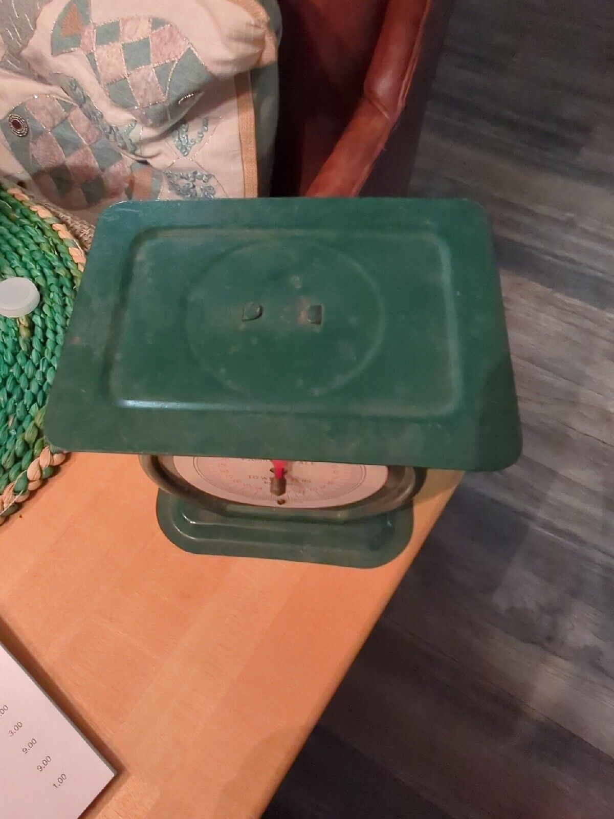 Vintage All  Green Star Light Family Scale 25lb By 2 Oz Made In Japan, Metal.