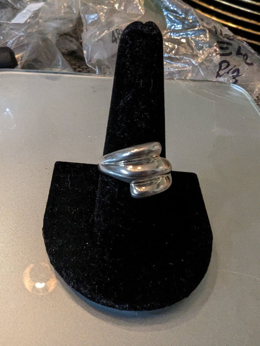 Sterling Silver Marked 925 Three Line Filled Spiral Ring Size 9.5