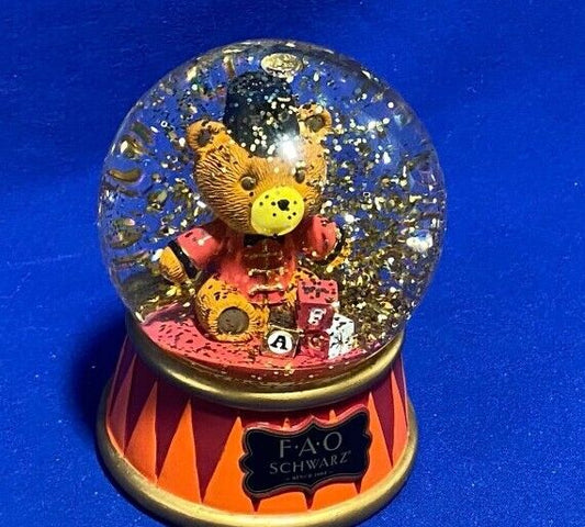 FAO Schwarz Bear Waterball Enesco 100mm Return To Wonder Snowglobe Glitter NIB