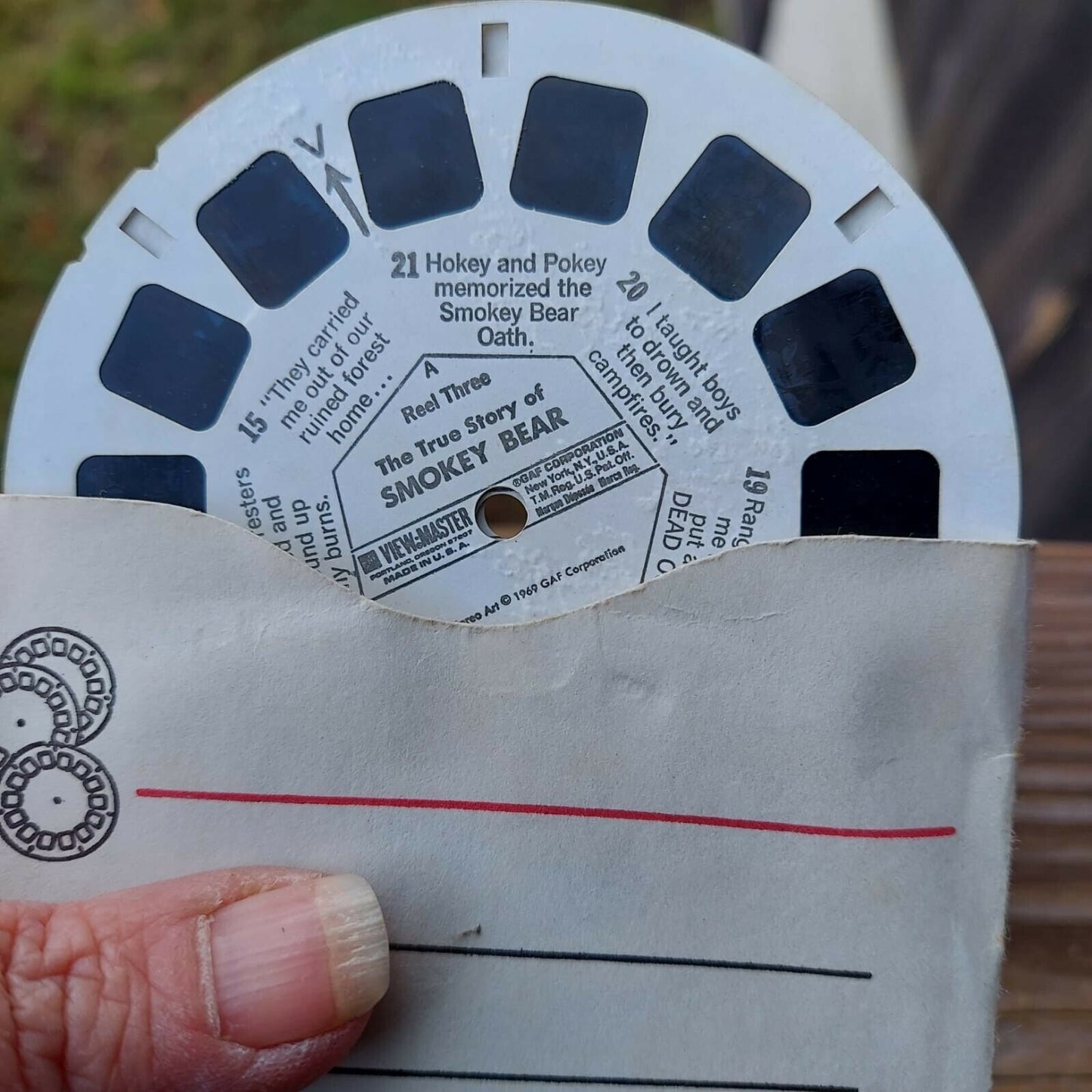 Vintage GAF View Master With Pictures Reels Casper,Popeye, Smokey Bear, and more