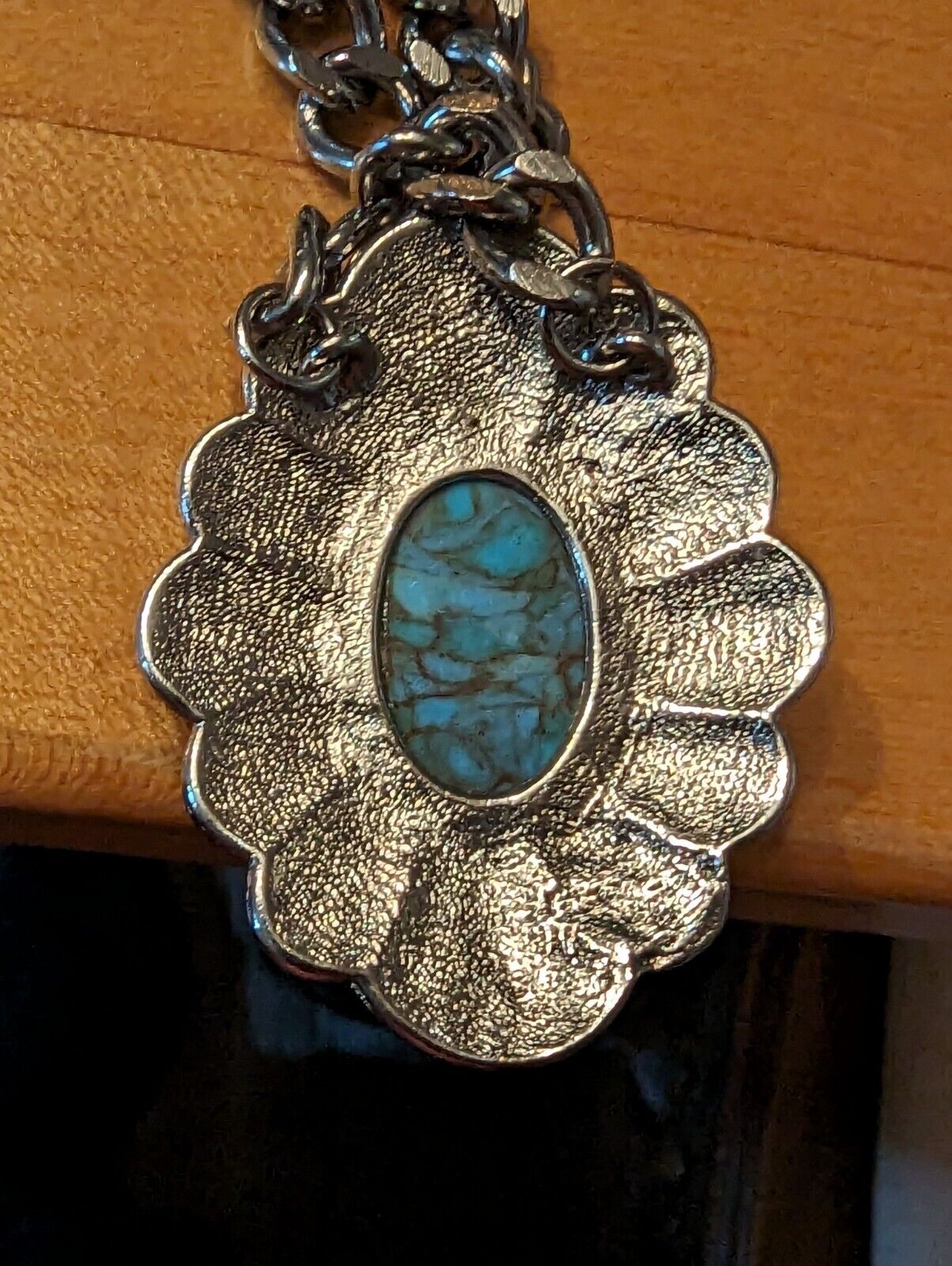 Vntg  Silver Tone Necklace Concho  Turquoise Pendant Southwestern Heavy 18"